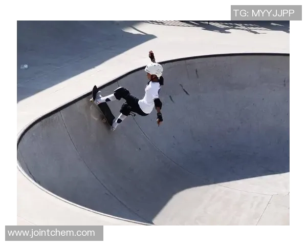 广州滑板队的耐力挑战与技巧分享探索滑板运动的极限与魅力 广州滑板队的耐力挑战与技巧分享探索滑板运动的极限与魅力